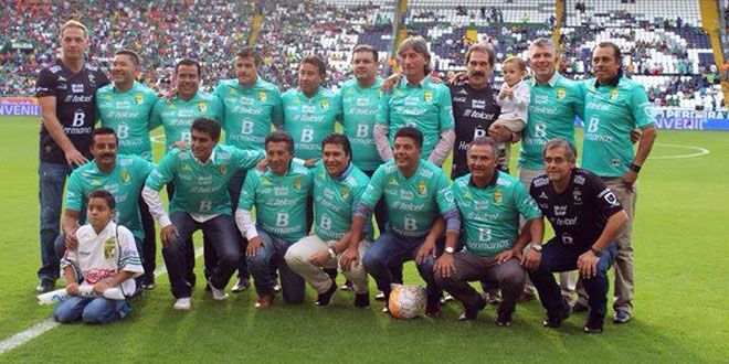 Equipo Club León campeón temporada 90-91
