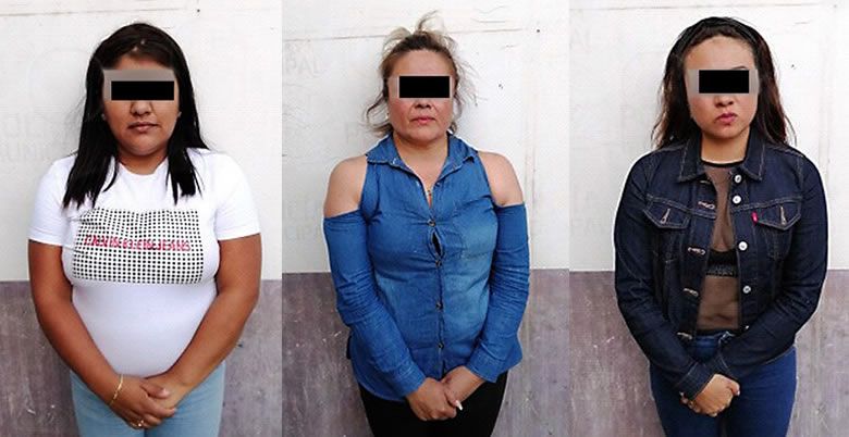 Detienen a 3 mujeres por "robar" y agredir a seguridad de plaza comercial
