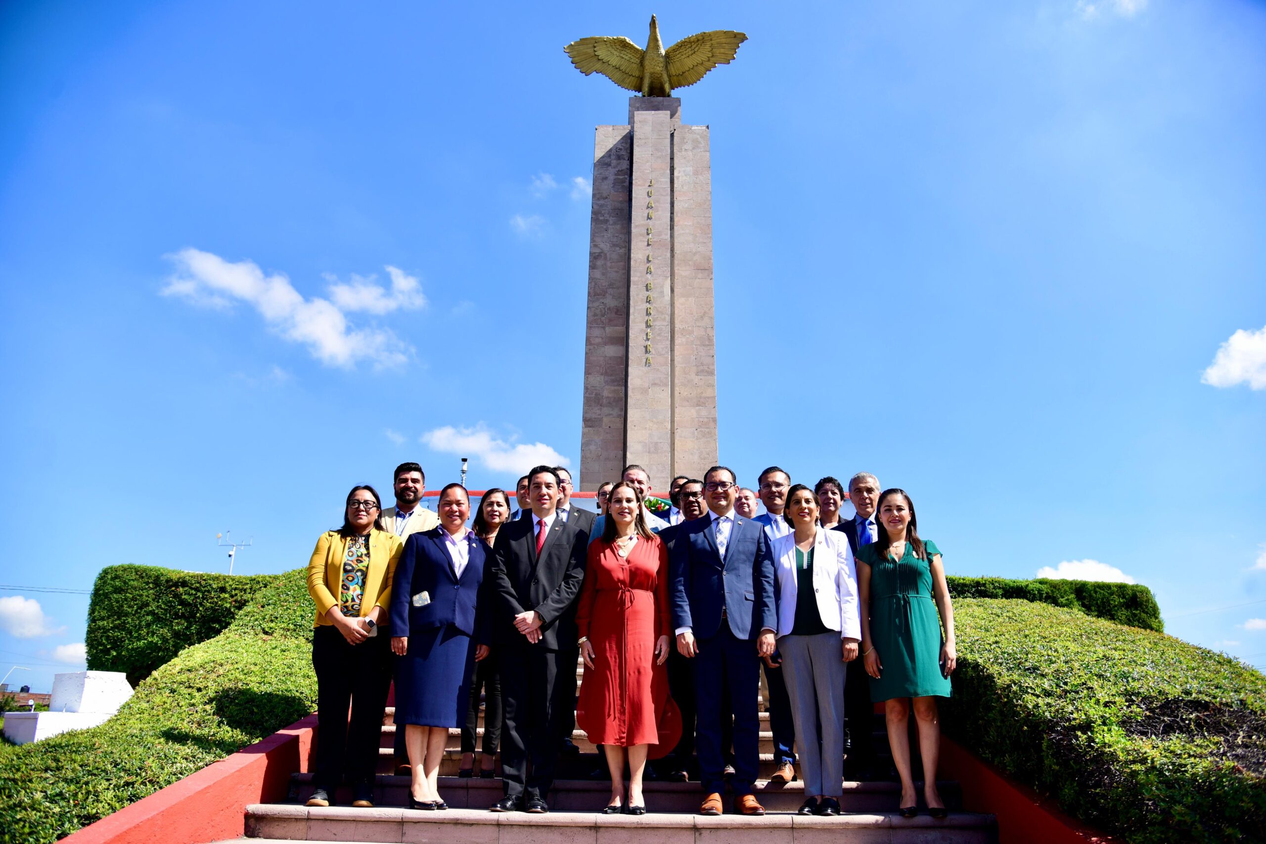 Exhortan a inculcar valores y amor a la patria